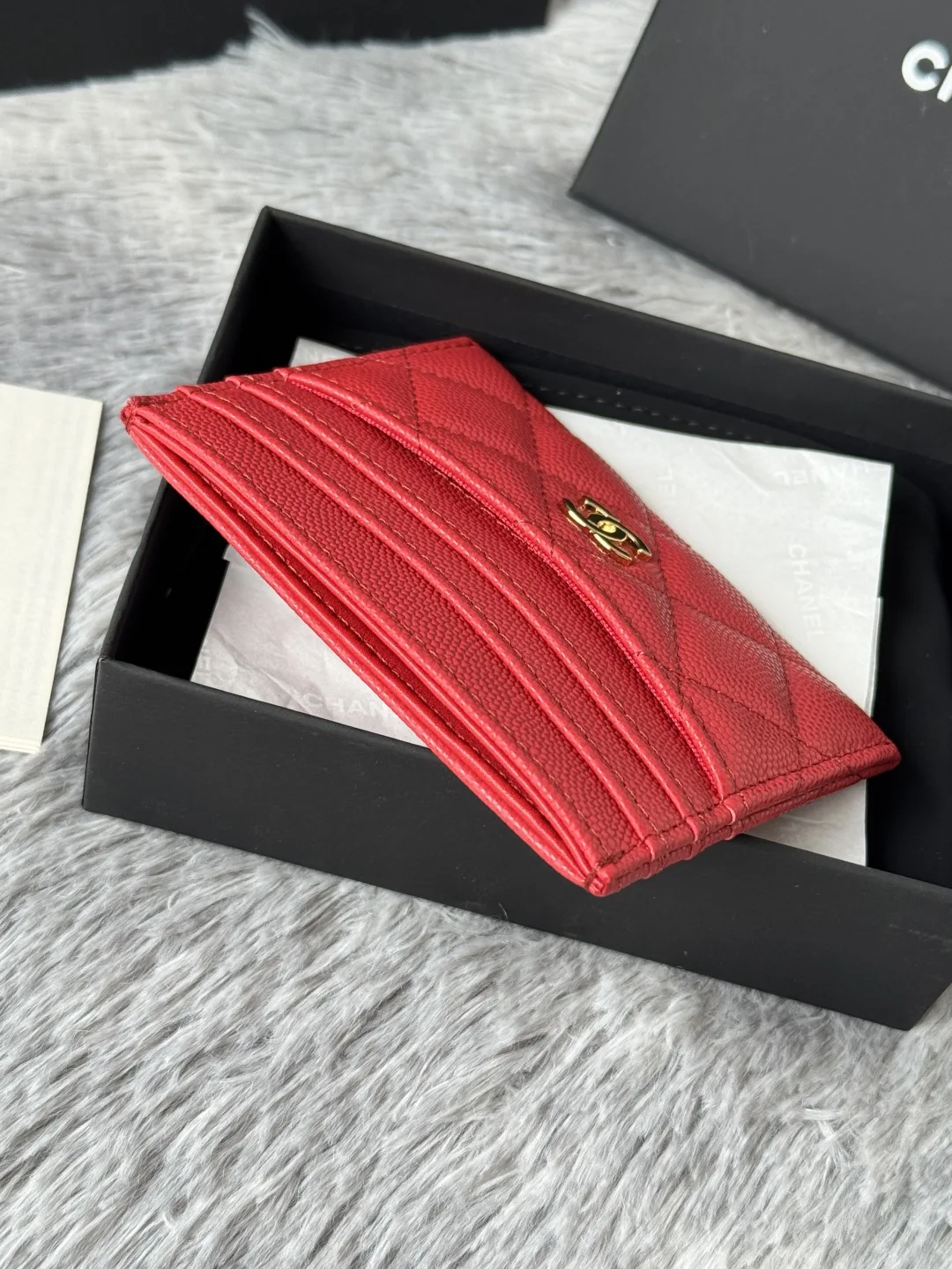 Chanel AP4472 2025 New Season Lambskin Cardholder - Detail view 4