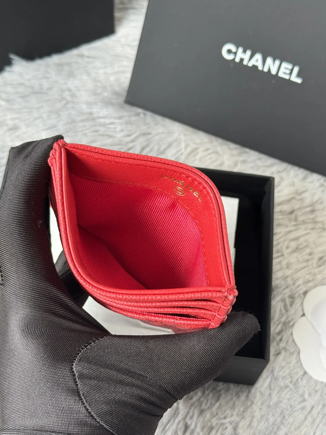 Chanel AP4472 2025 New Season Lambskin Cardholder - Detail view 7