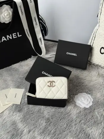 AP3045 22k Embossed Logo Double C Cardholder