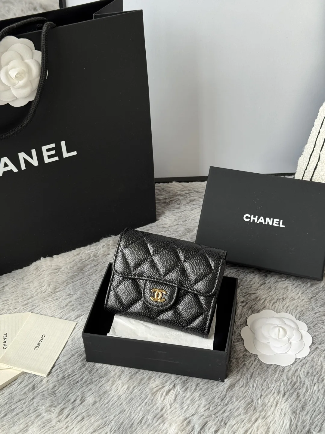 Chanel A31504 Classic CF Card Wallet - Detail view 1