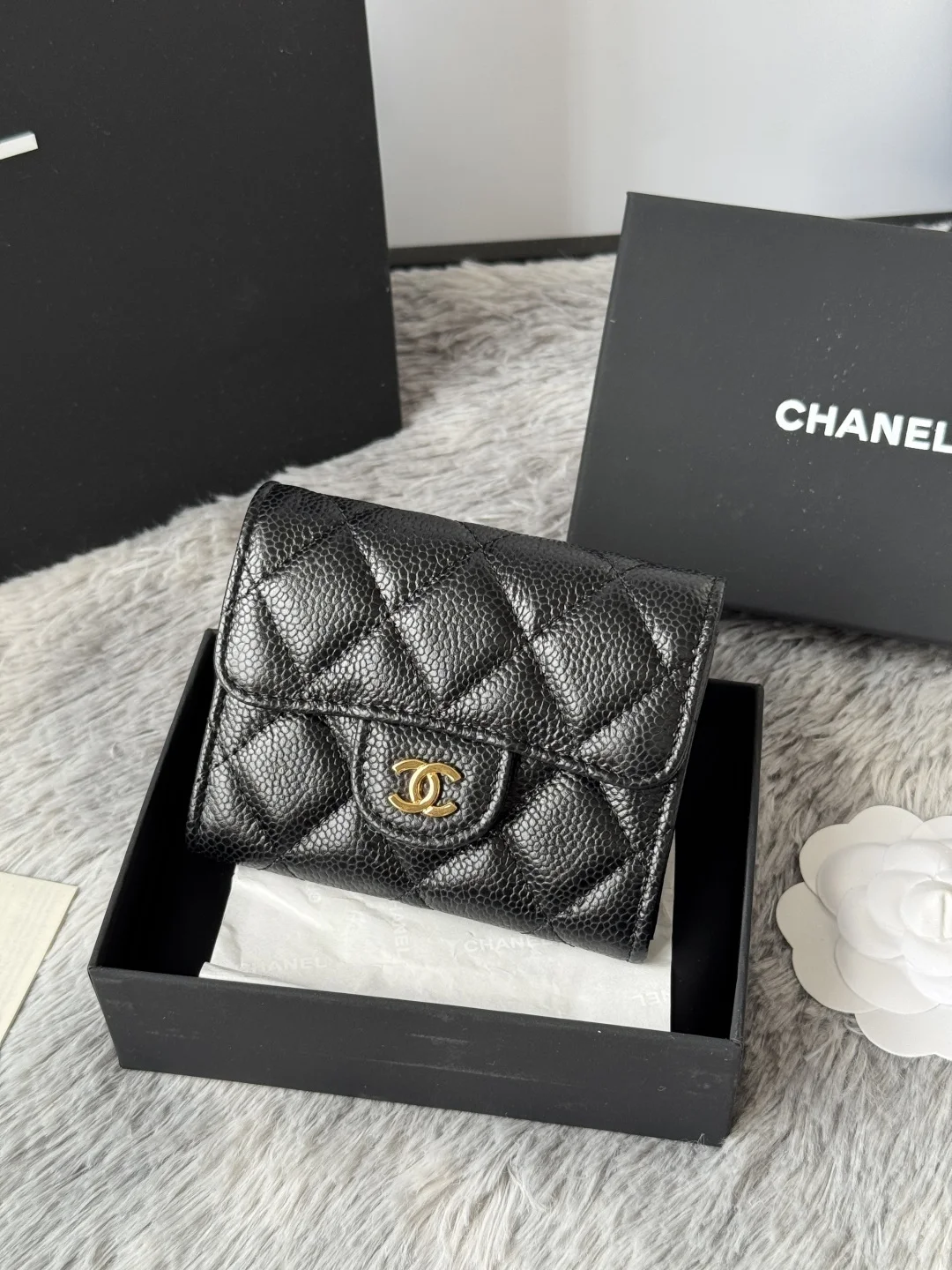 Chanel A31504 Classic CF Card Wallet - Detail view 2