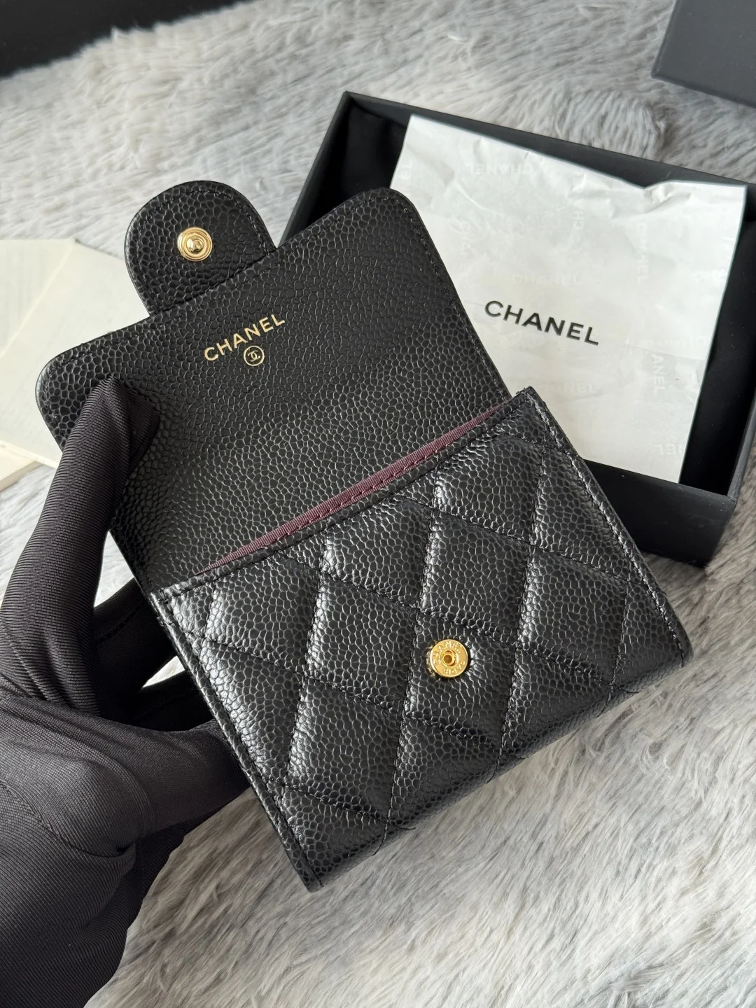 Chanel A31504 Classic CF Card Wallet - Detail view 6