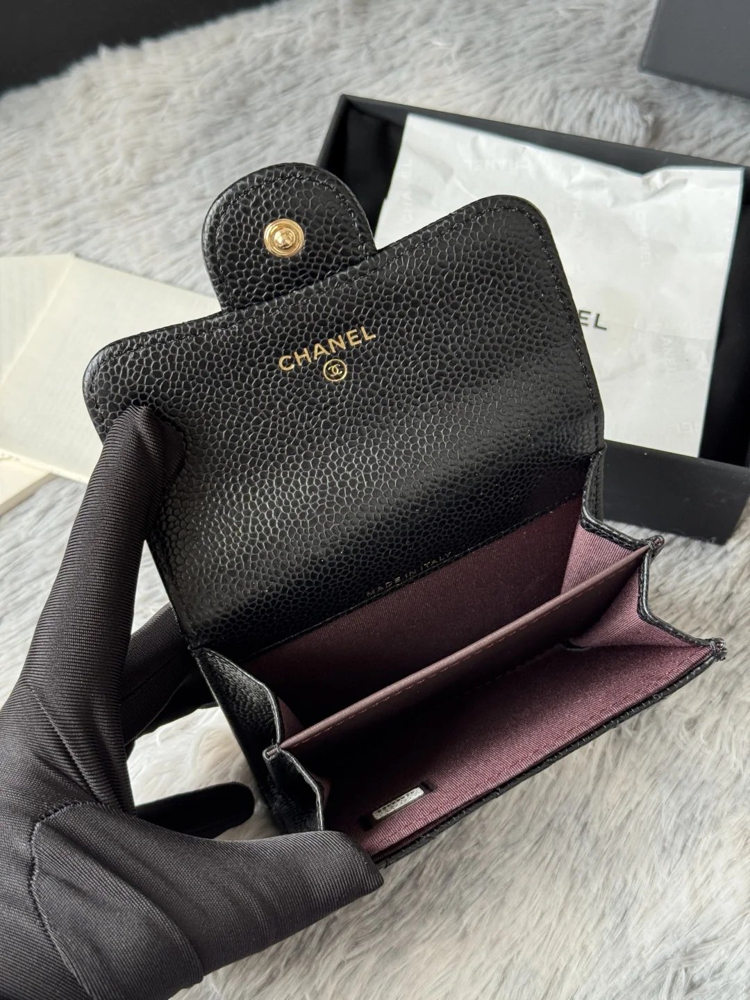 Chanel A31504 Classic CF Card Wallet - Detail view 7