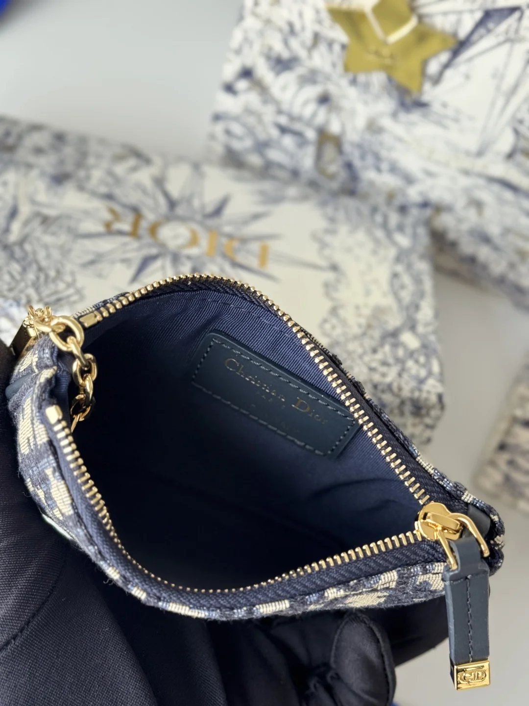 Dior S2177UWHC_M30G 2024 Spring Summer Coin Purse Key Case - Detail view 8