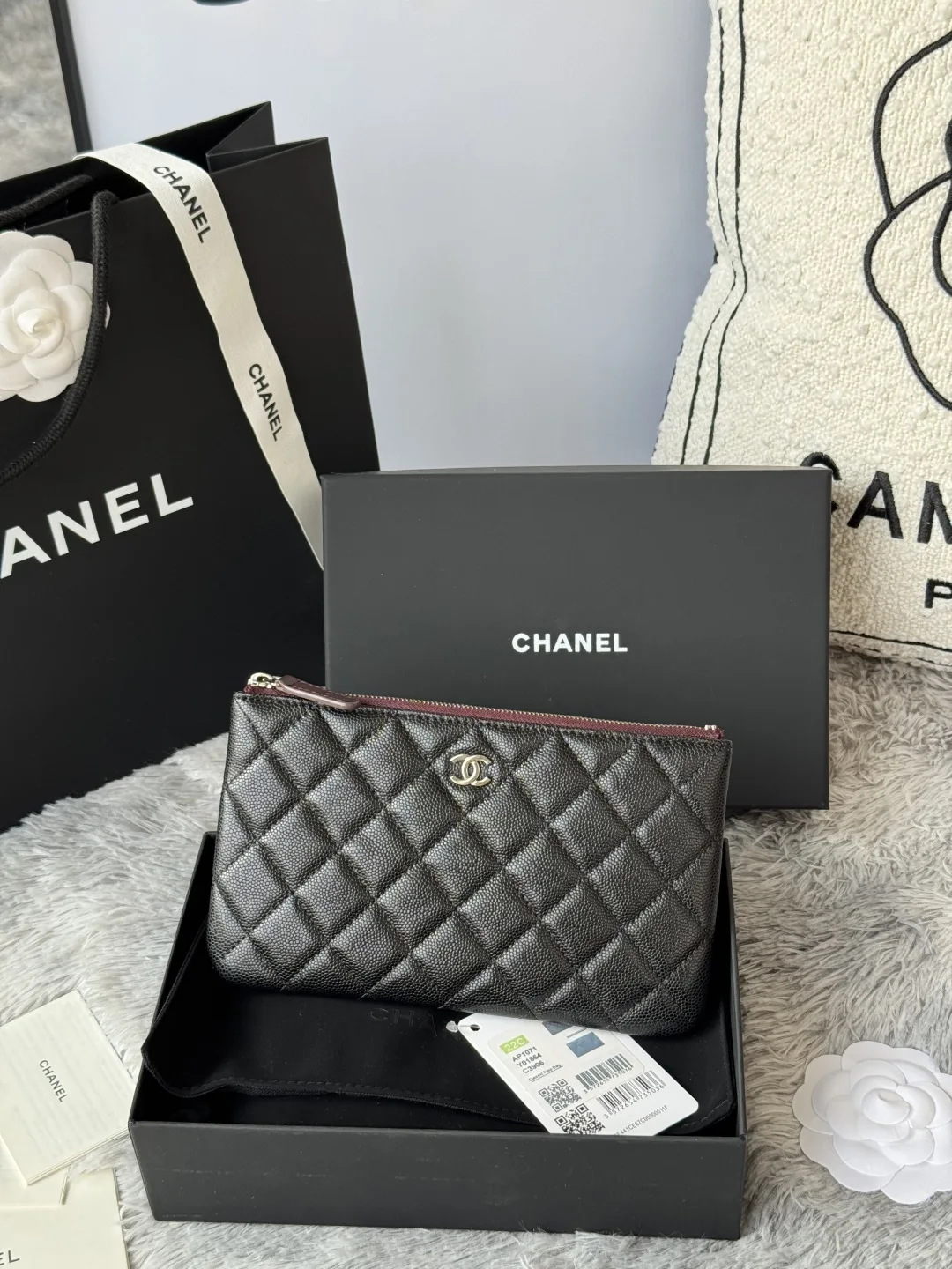 Chanel AP1071 New Style Ball Pattern Diamond Zero Package Handheld Clutch Bag - Detail view 1