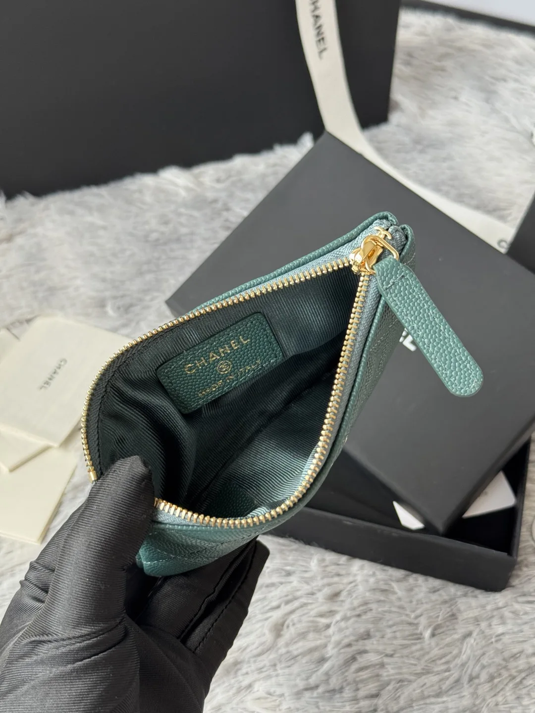 Chanel A82365 Coin Purse - Detail view 8
