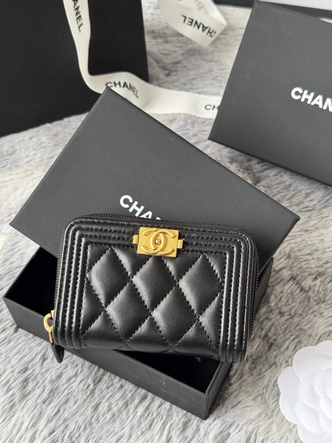 Chanel A80602 BOY Diamond Quilted Coin Purse - Detail view 2