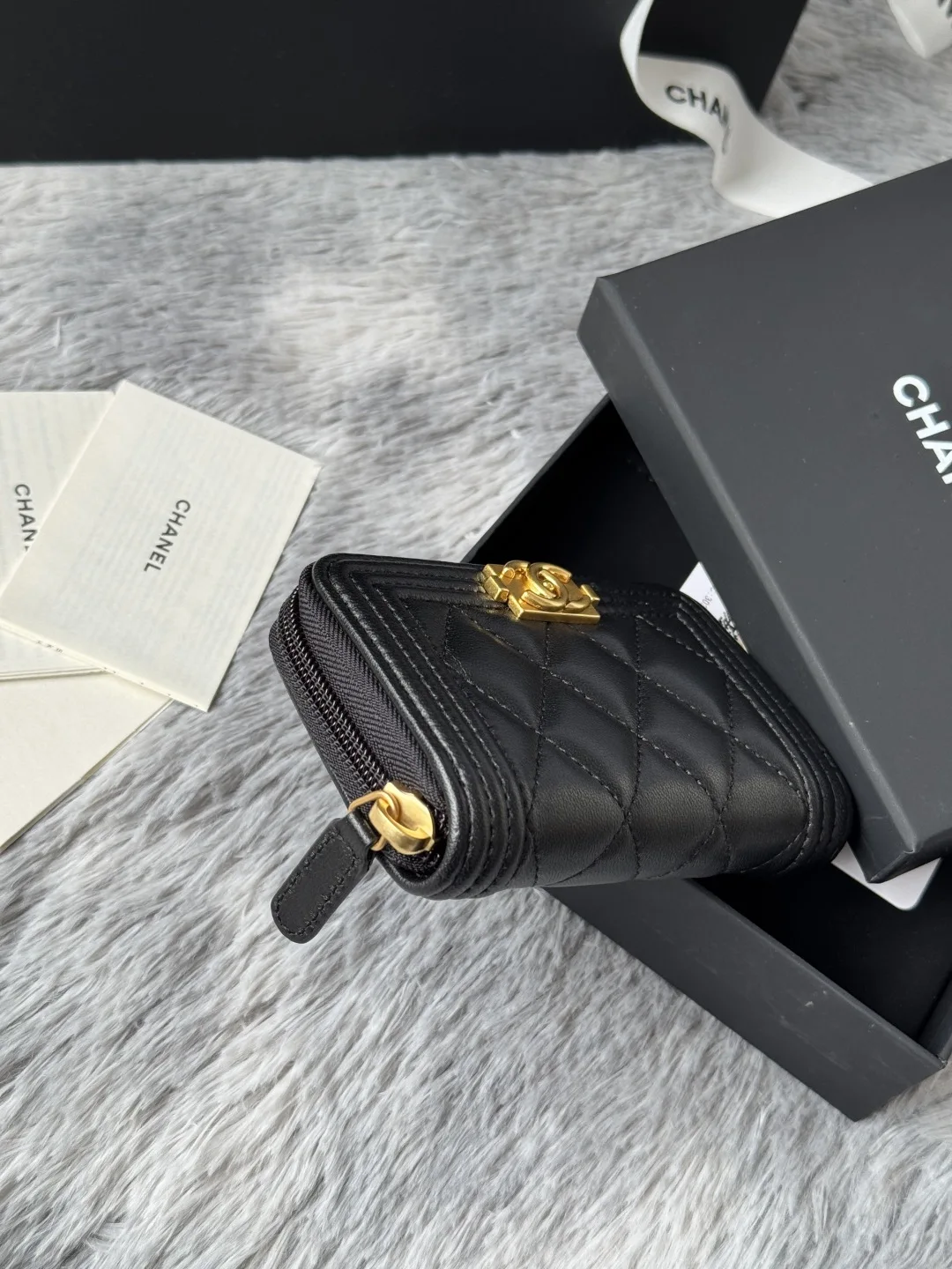 Chanel A80602 BOY Diamond Quilted Coin Purse - Detail view 5