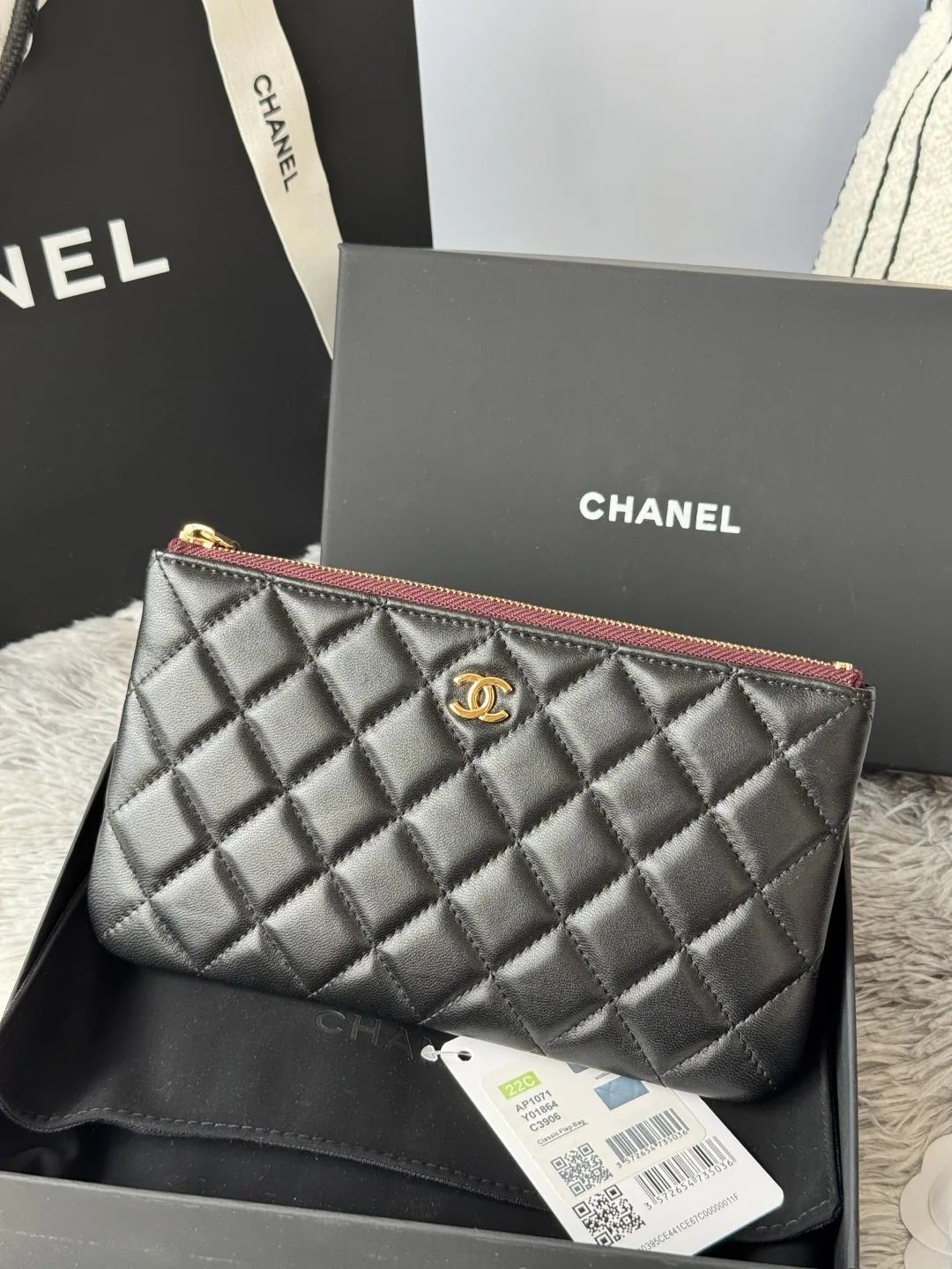 Chanel AP1071 New Style Ball Pattern Diamond Zero Package Handheld Clutch Bag - Detail view 2