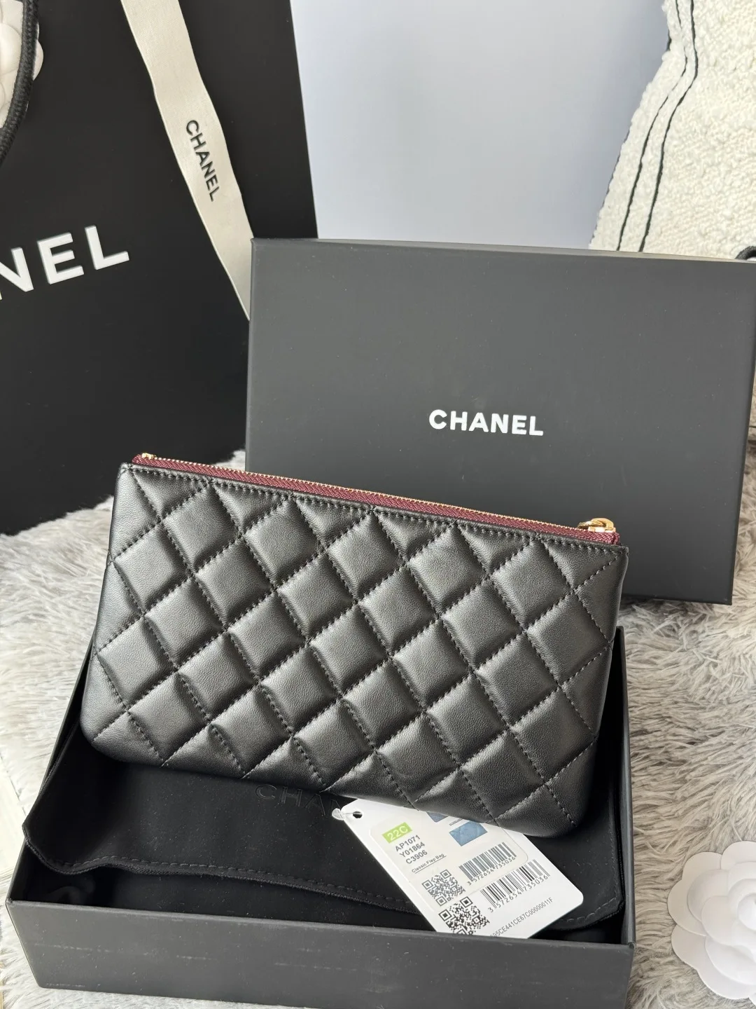 Chanel AP1071 New Style Ball Pattern Diamond Zero Package Handheld Clutch Bag - Detail view 3