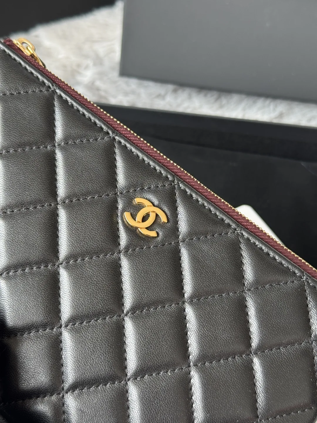Chanel AP1071 New Style Ball Pattern Diamond Zero Package Handheld Clutch Bag - Detail view 6