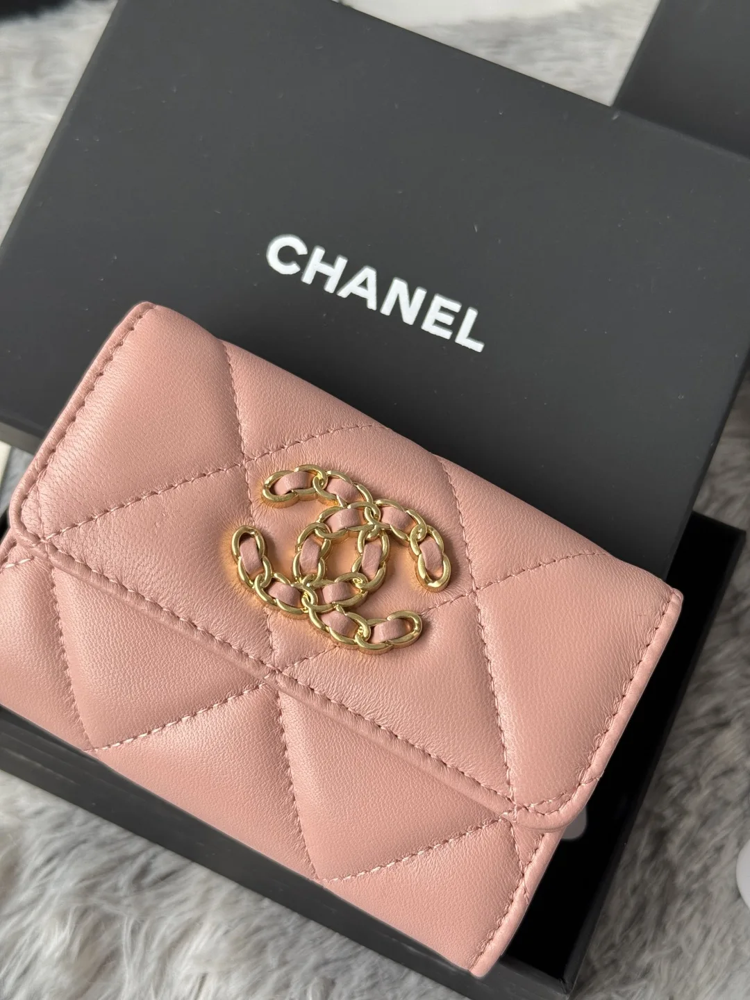 Chanel AP1790 Diamond Quilted Flap Coin Purse - Detail view 6