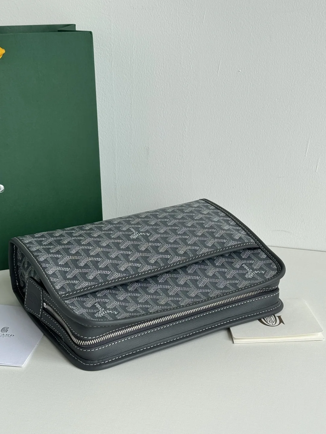 Goyard 020802 Jouvence Toiletry Bag Clutch - Detail view 3