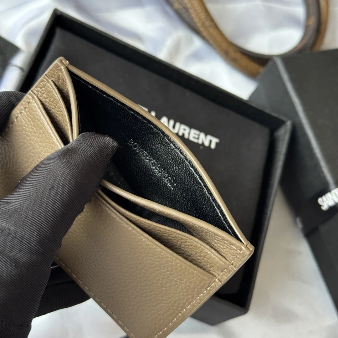 SAINT LAURENT 687098 New Autumn Winter 2025 Card Holder - Detail view 9