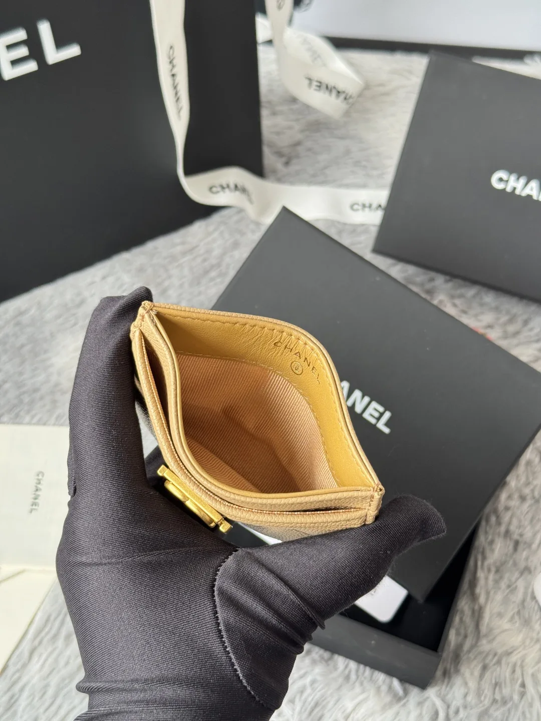 Chanel 84431 New Le Boy Cardholder - Detail view 7