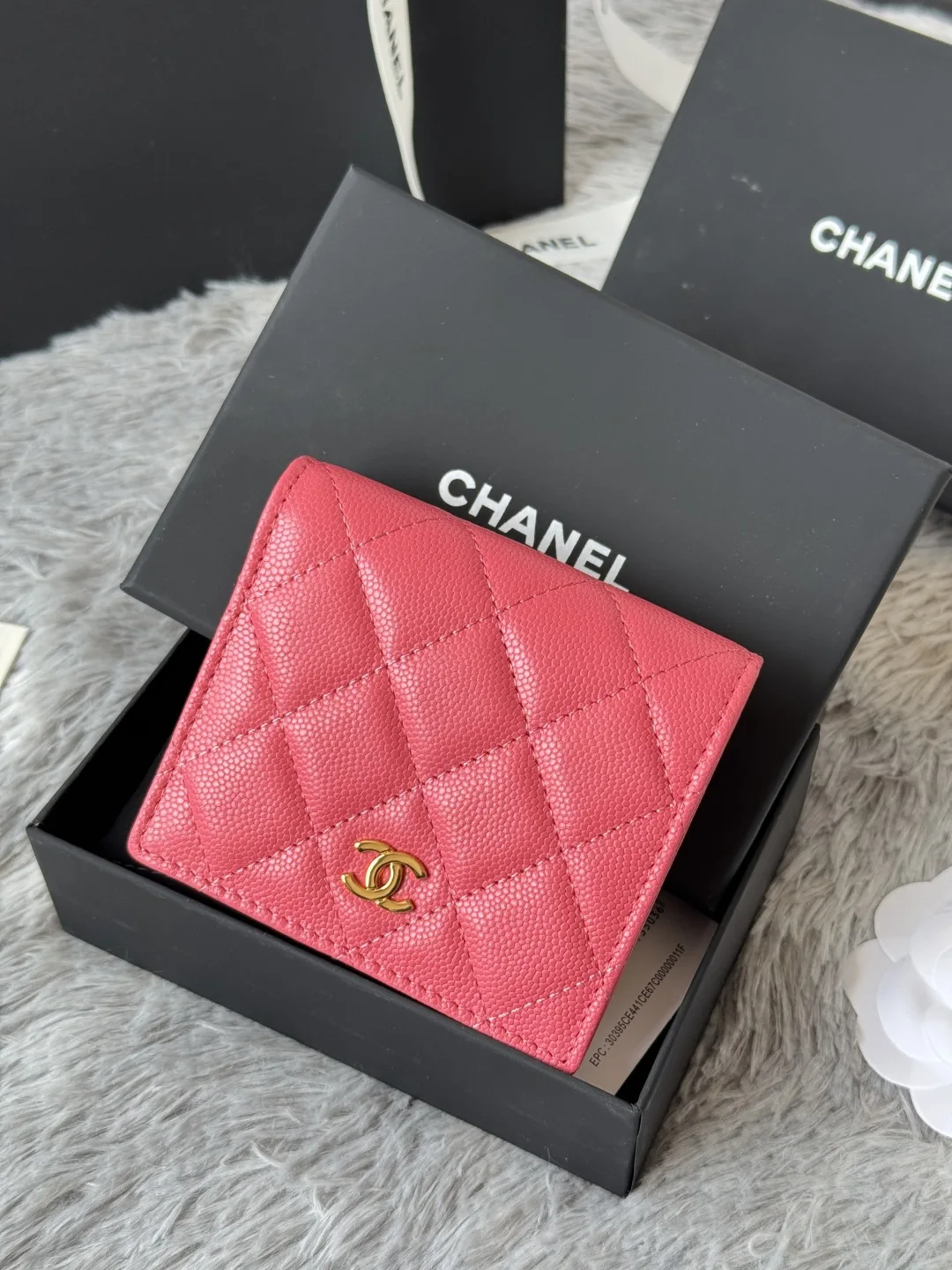 Chanel A84028 Bi-fold Wallet - Detail view 2