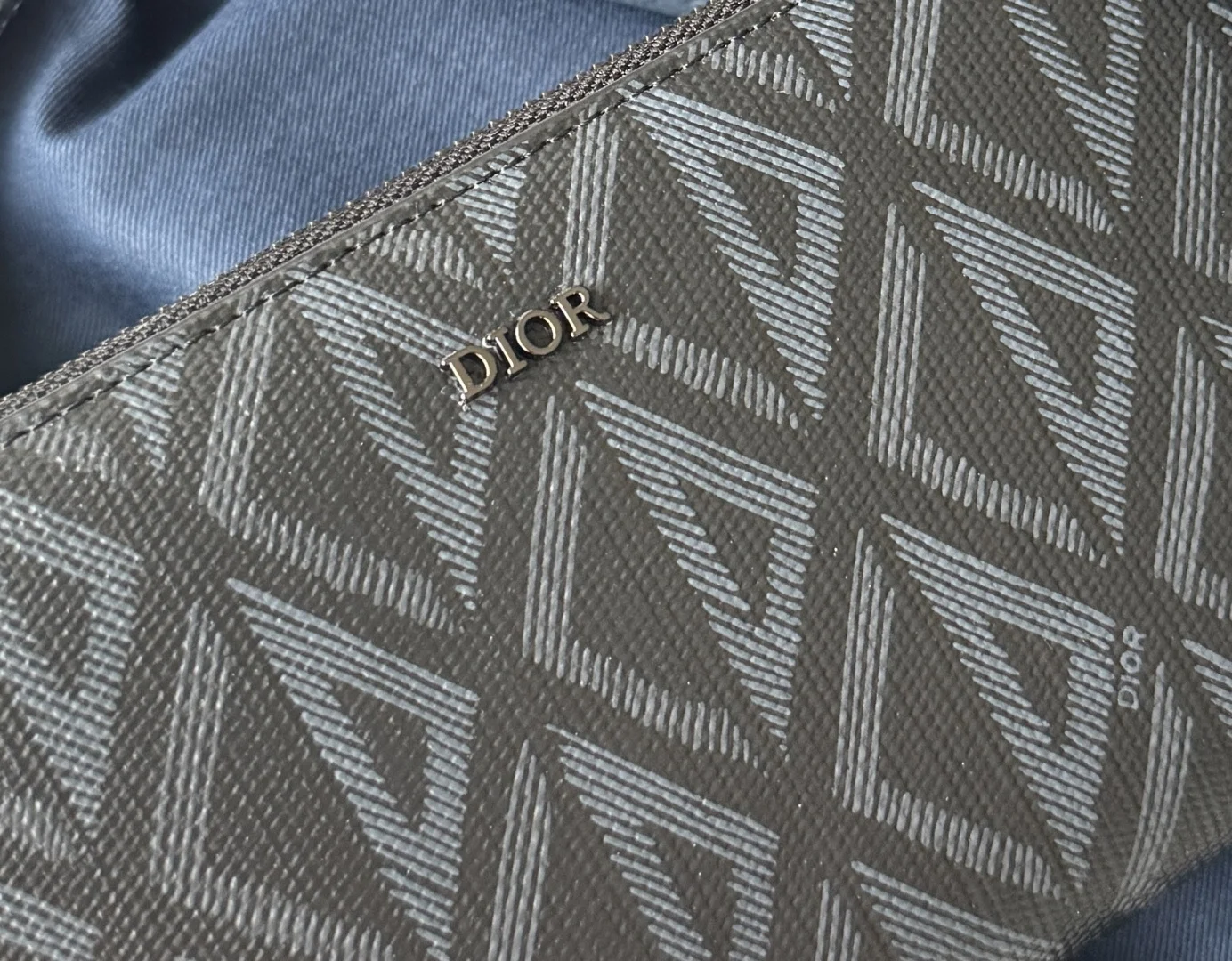 Dior 2ESBC252YSE-315 Long Zipper Wallet - Detail view 6