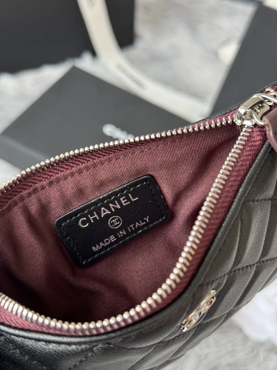 Chanel A82365 Coin Purse - Detail view 9