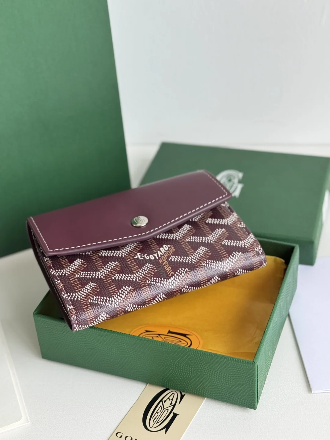 Goyard 3319 Saint-Gabriel Envelope Trifold Wallet - Detail view 5