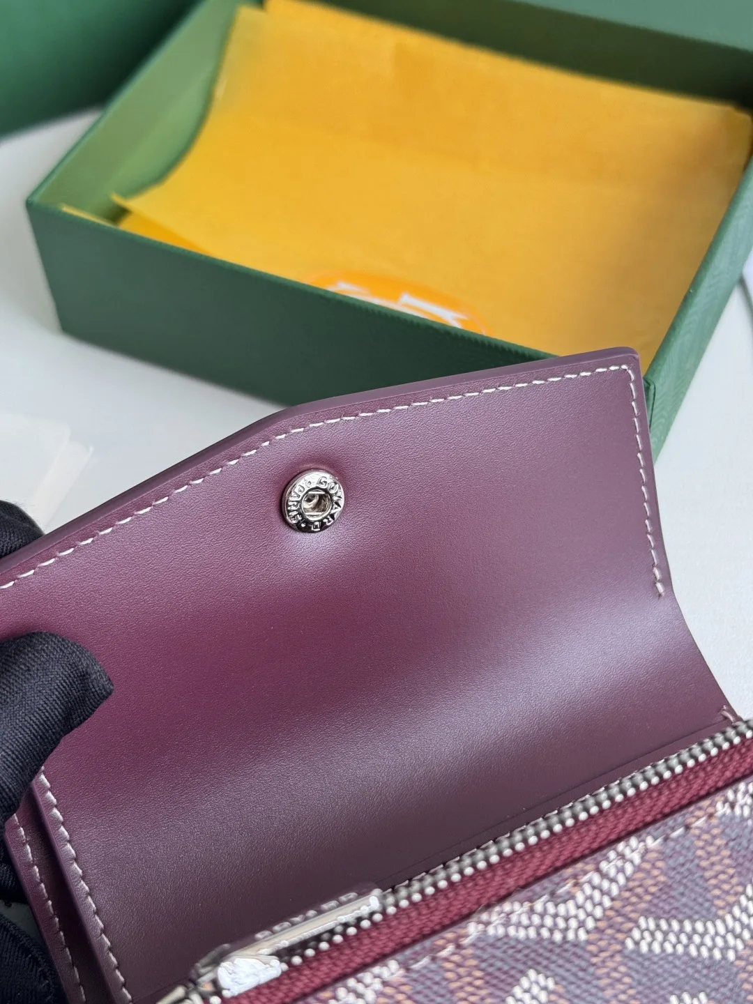 Goyard 3319 Saint-Gabriel Envelope Trifold Wallet - Detail view 10