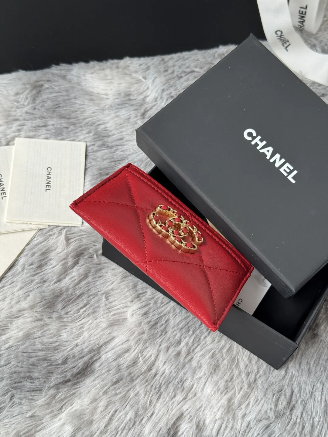 Chanel AP1167 Embroidered Argyle Cardholder - Detail view 5