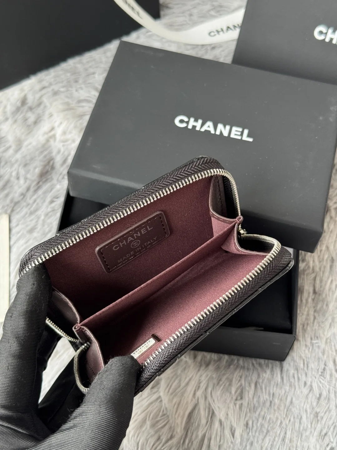 Chanel AP1650 Small Zip Pouch Laka Pouch - Detail view 8