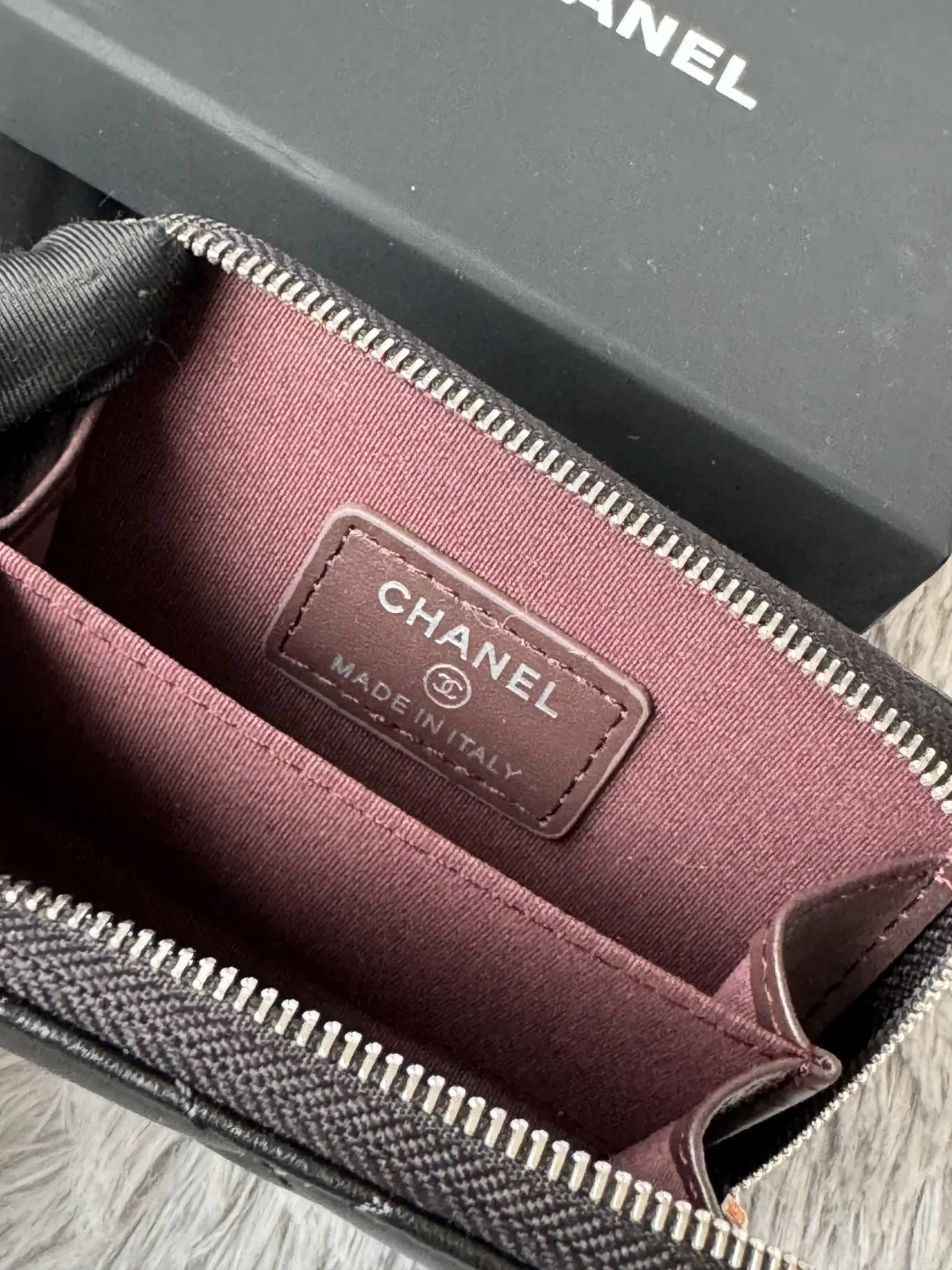 Chanel AP1650 Small Zip Pouch Laka Pouch - Detail view 9