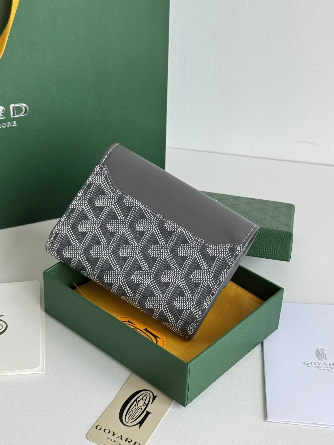 Goyard 3319 Saint-Gabriel Envelope Trifold Wallet - Detail view 3