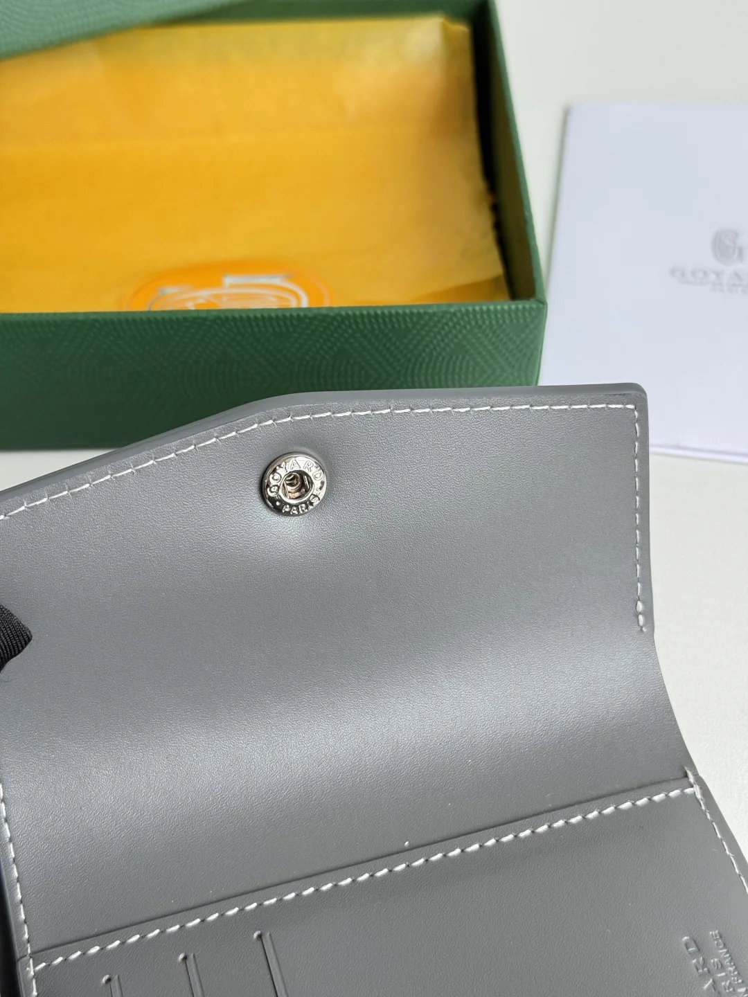 Goyard 3319 Saint-Gabriel Envelope Trifold Wallet - Detail view 10
