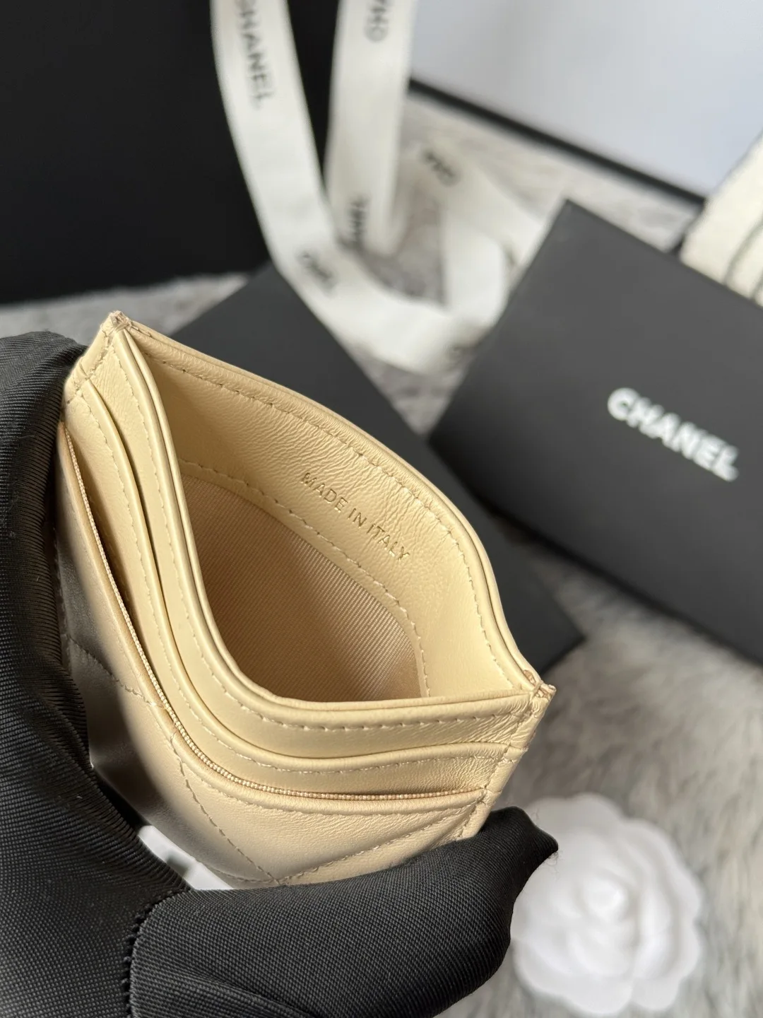 Chanel AP1167 Embroidered Argyle Cardholder - Detail view 9