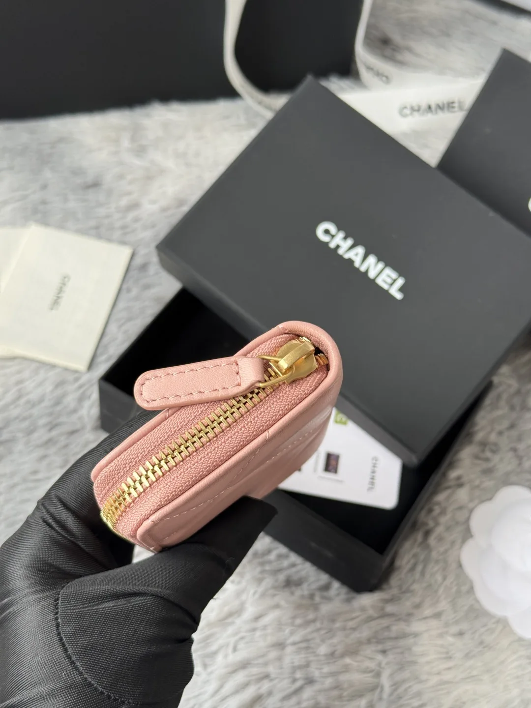 Chanel AP0949 Diamond Quilted Small Zip Coin Purse - Detail view 7