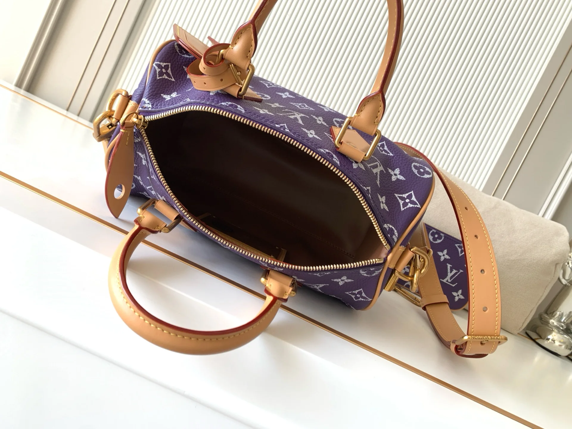 Louis Vuitton M11562 Purple Speedy P9 Bandouliere 25 handbag - Detail view 8