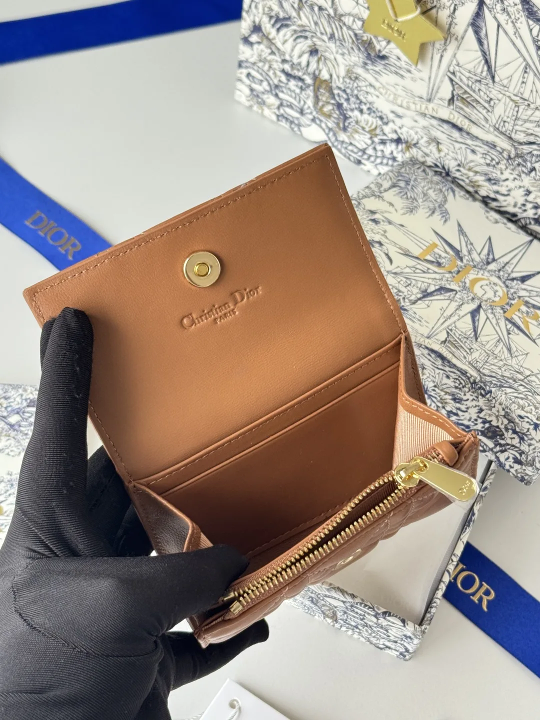 Dior S0966ONMJ_M413 My Dior Glycine Wallet - Detail view 9