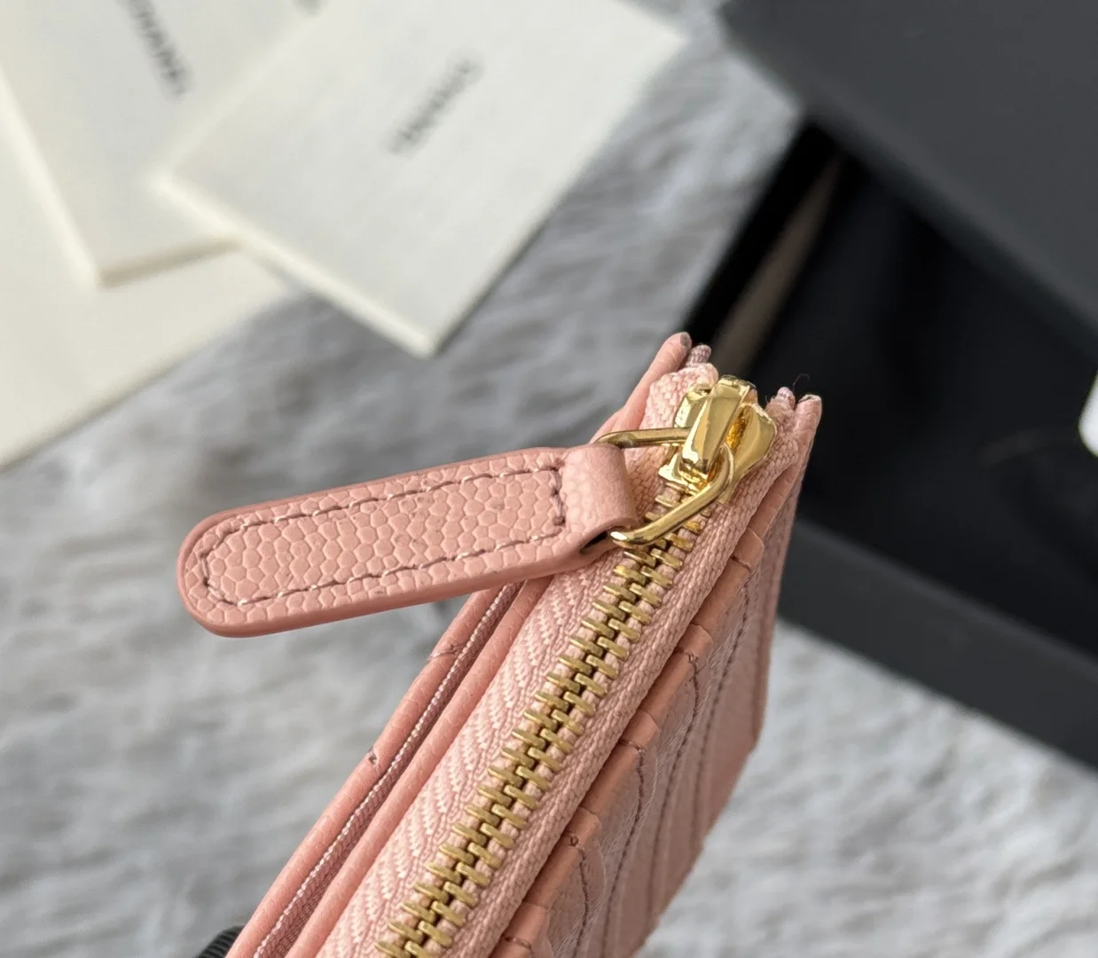 Chanel A3179 2024 7-shaped single pull card holder - Detail view 7