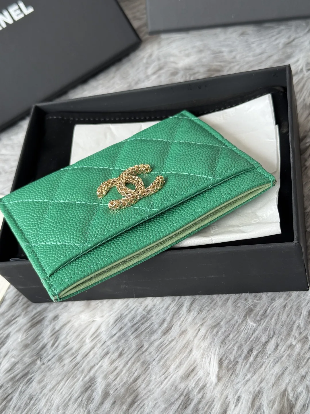 Chanel AP3188 Ball Pattern Hollow Card Holder - Detail view 5