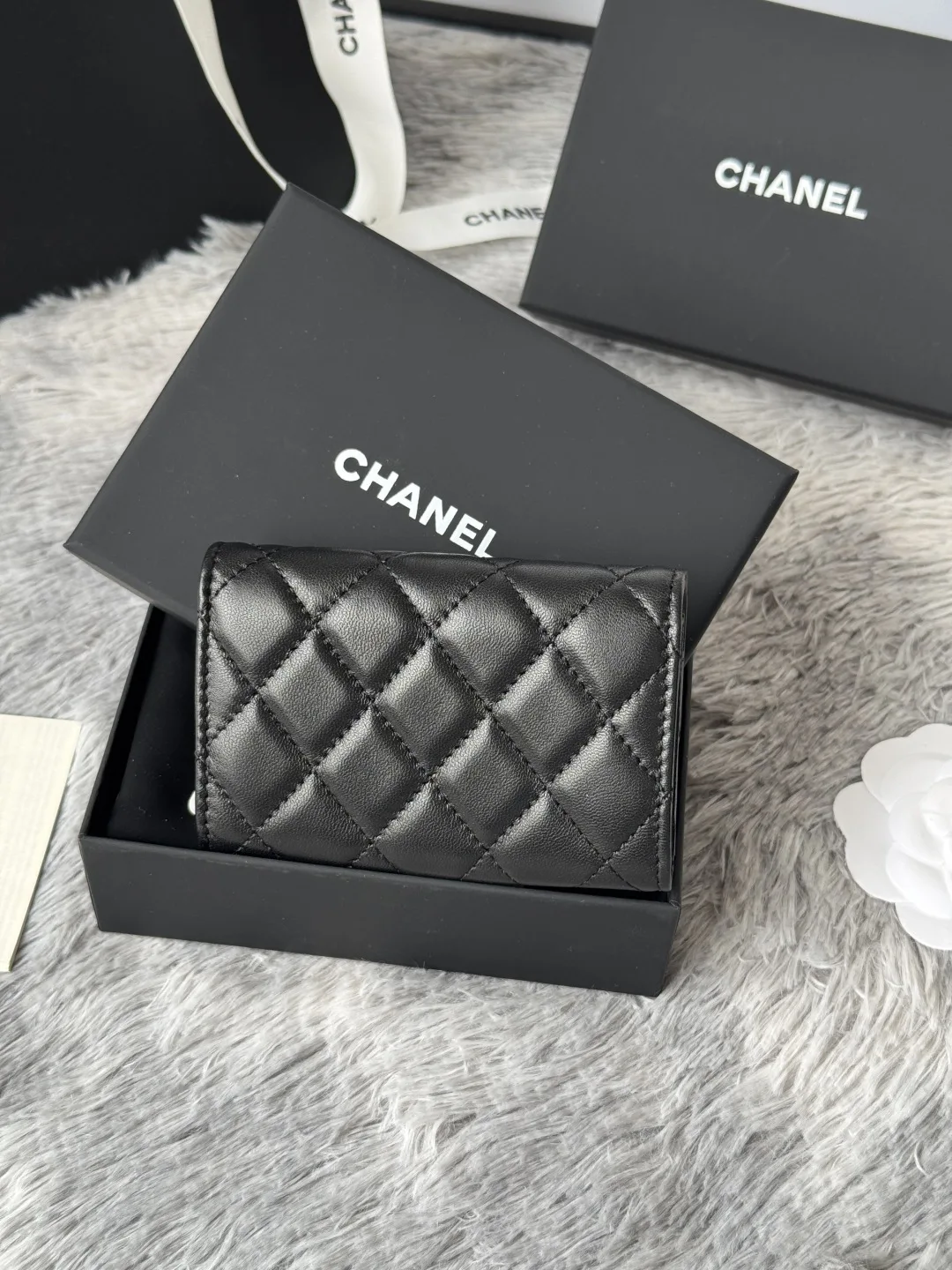 Chanel AP80799 Sheepskin Caviar Small Ball Pattern CF Card Holder - Detail view 3