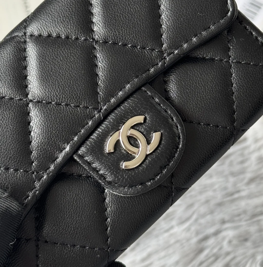 Chanel AP80799 Sheepskin Caviar Small Ball Pattern CF Card Holder - Detail view 5