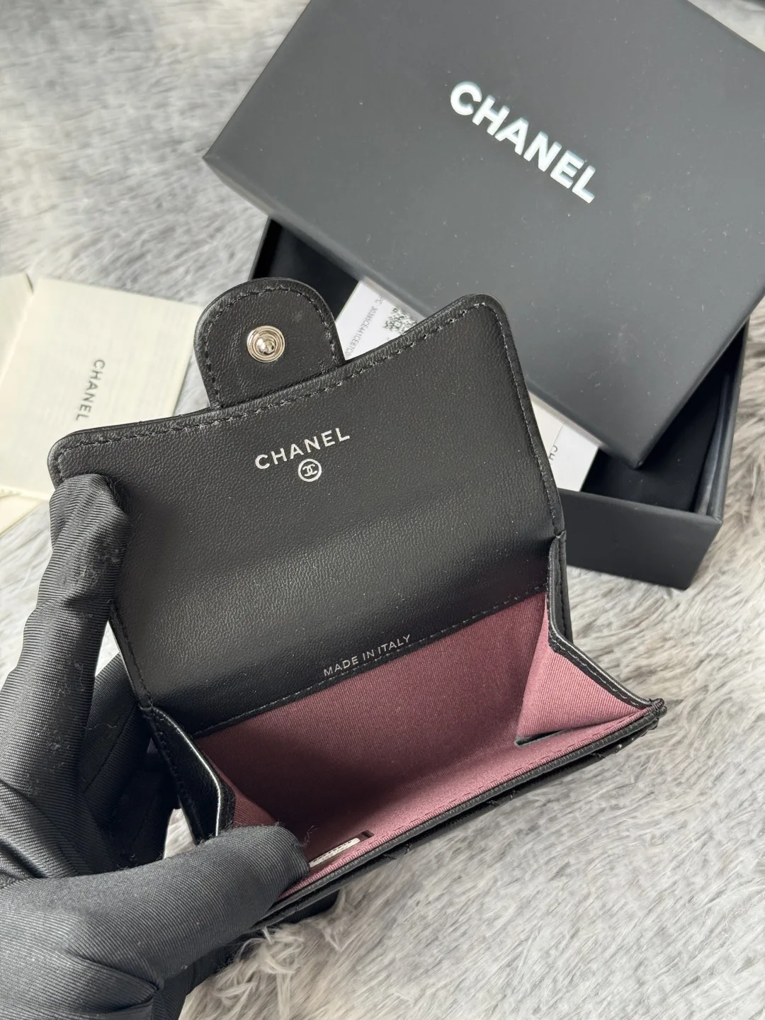 Chanel AP80799 Sheepskin Caviar Small Ball Pattern CF Card Holder - Detail view 7