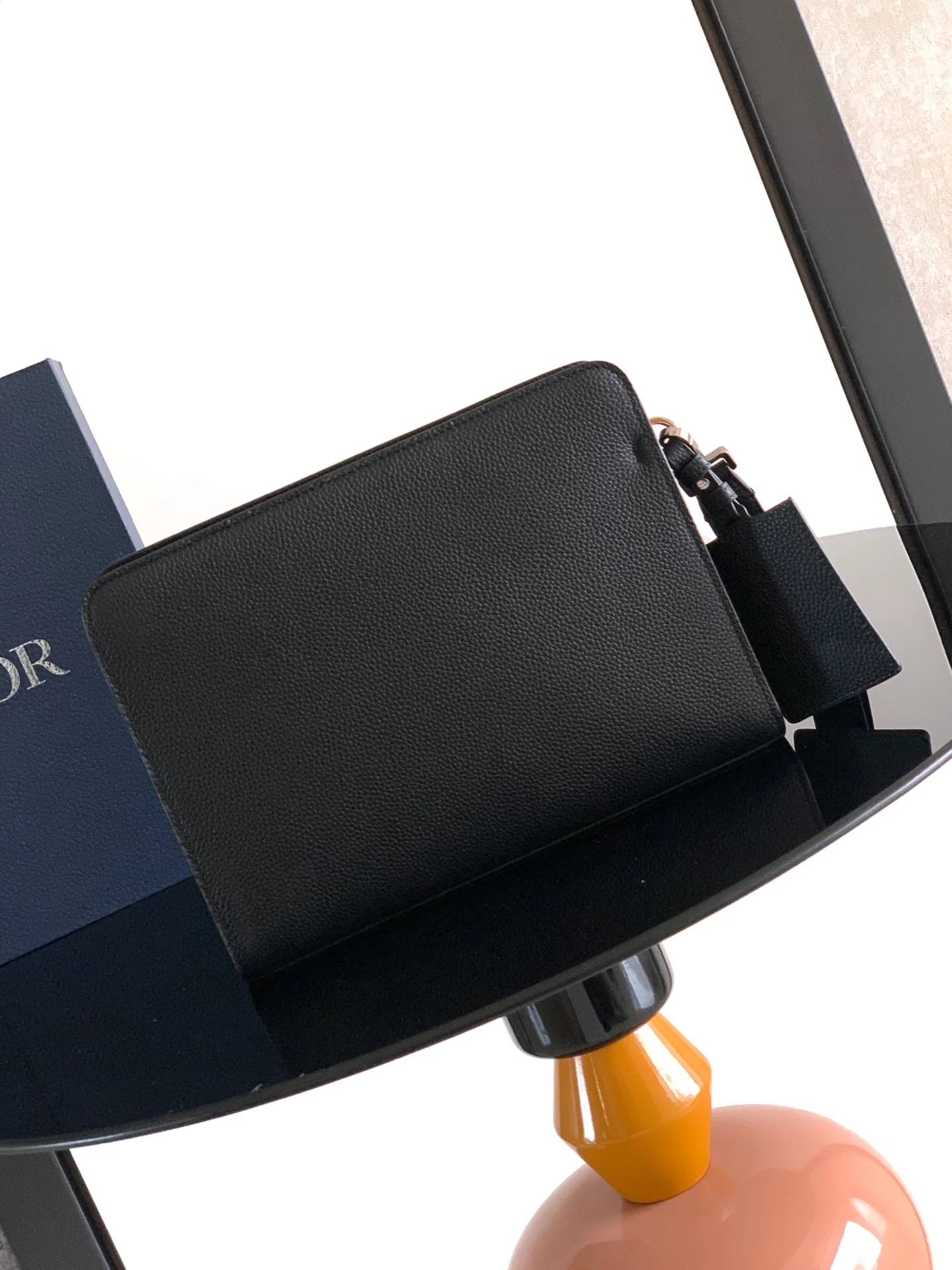 Dior CD Icon A5 Triangle Pouch, New from the Winter 2025 Men s Collection - Detail view 2