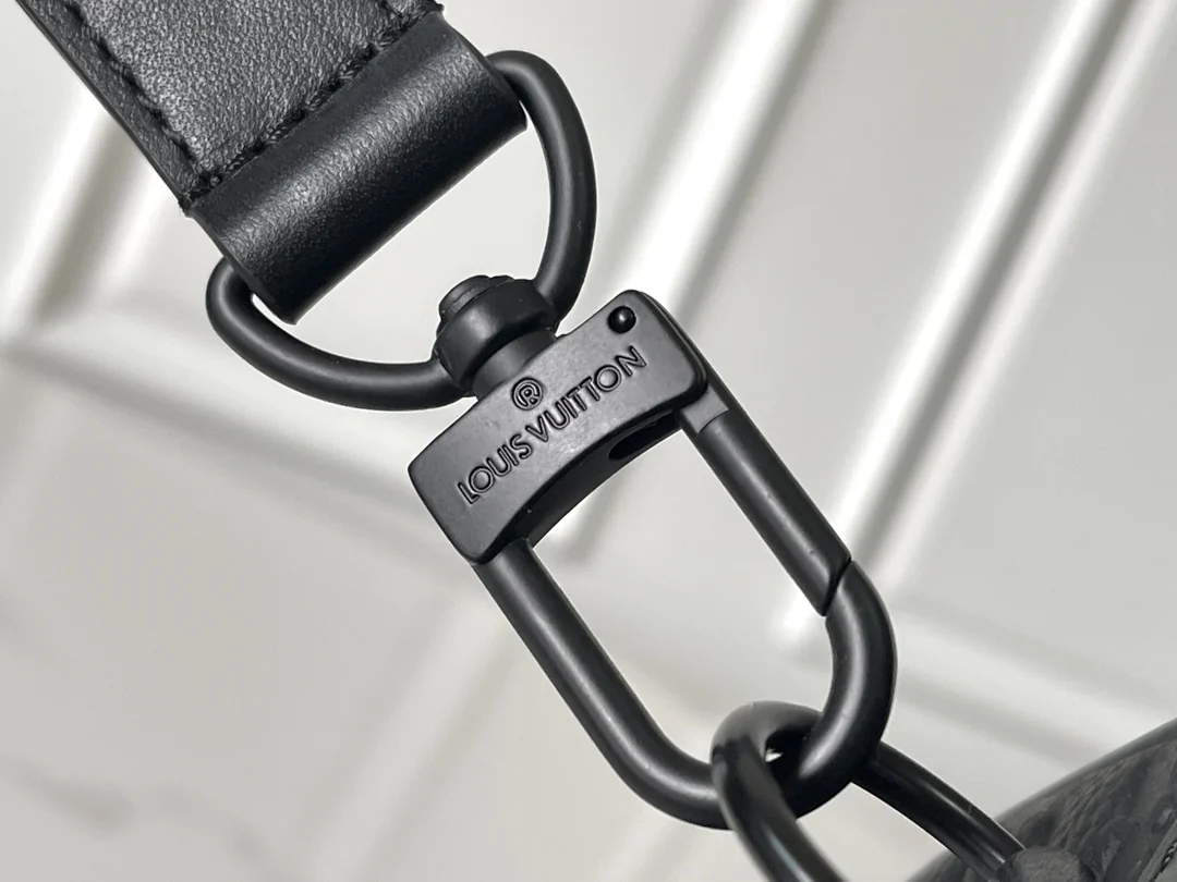 Louis Vuitton M59025 KEEPALL BANDOULIERE 50 Travel Bag - Detail view 5