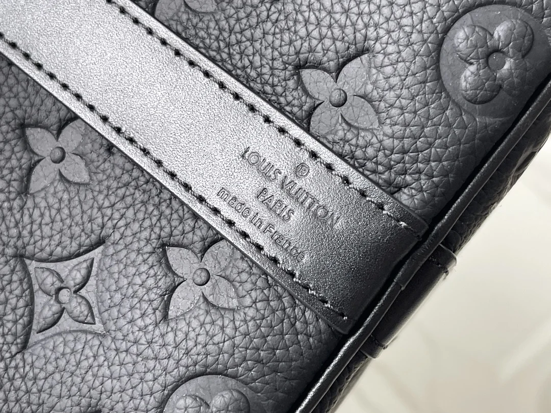 Louis Vuitton M59025 KEEPALL BANDOULIERE 50 Travel Bag - Detail view 8