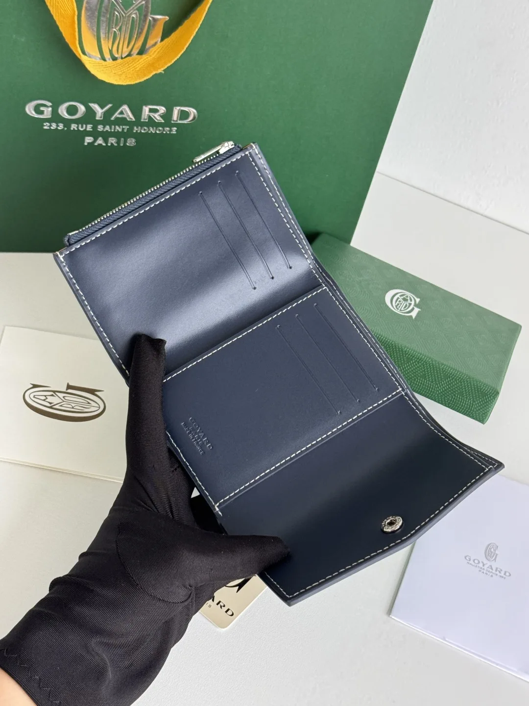 Goyard 3319 Saint-Gabriel Envelope Trifold Wallet - Detail view 8