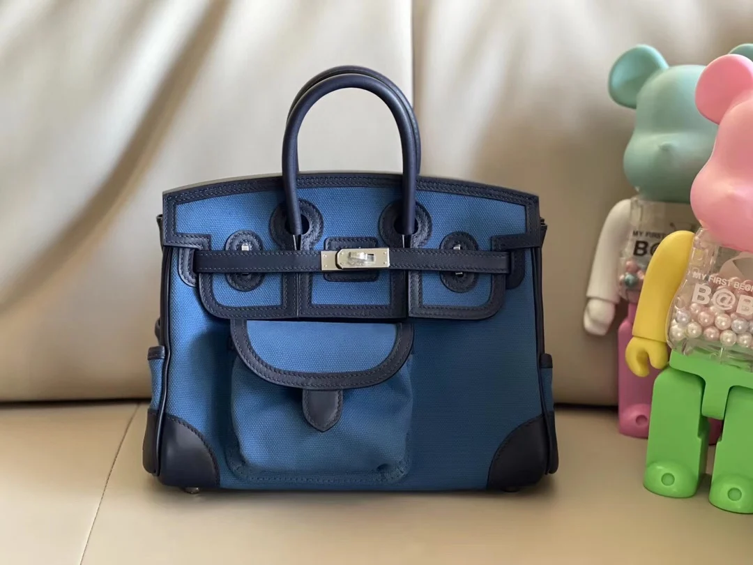 Hermes Birkin Cargo 25cm Handbag for Men and Women - Detail view 1