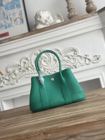 半手工 现货 Ntogo皮 Garden party 花园包mini自重自轻作为通勤或妈咪包首先颜值与实用融合一体蜡线半手工颜色 薄荷绿尺寸 23cm
