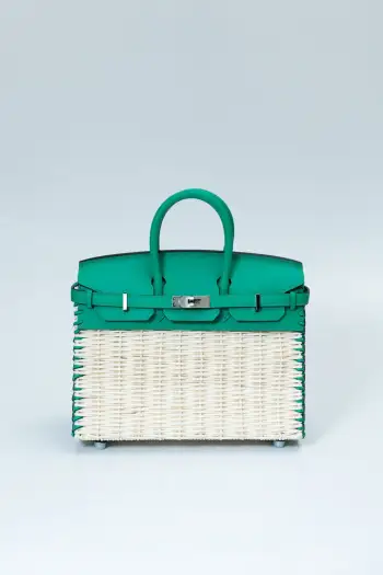 Birkin picnic 野餐包 野餐最豪华装备让人一见倾心的竹编包 相比其他材质的包包 这样的竹编更  度假的的惬意感觉 不仅透出时髦气息 更是独特魅力 