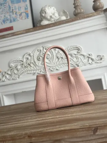 半手工 现货 Ntogo皮 Garden party 花园包mini自重自轻作为通勤或妈咪包首先颜值与实用融合一体蜡线半手工颜色 Q粉尺寸 23cm