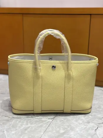 现货 𝙂𝙖𝙧𝙙𝙚𝙣 𝙥𝙖𝙧𝙩𝙮 30cm花园包全皮 新颜色  小鸡黄通勤 出街都很适配  满满高级感
