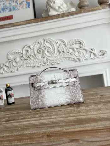 现货半手工 俗称kelly凯莉迷你一代手包hermes  kelly mini 鳄鱼纹牛皮半手工 蜜蜡缝线颜色 喜马拉雅 银扣尺寸 22cm