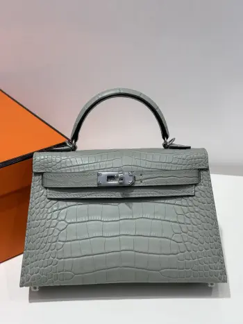 Kelly二代19cm 进口美洲雾面鳄鱼皮  80珍珠灰色  全手缝蜡线  全套手打钉五金实拍 对版专柜美洲鳄鱼