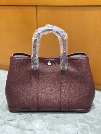 现货 𝙂𝙖𝙧𝙙𝙚𝙣 𝙥𝙖𝙧𝙩𝙮 30cm花园包全皮 实拍  爱马红通勤 出街都很适配  满满高级感